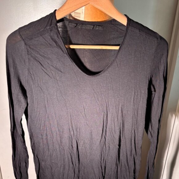 JULIUS Pre Spring-Summer 2017 Collection Extra Long Sweater Shirt Size 2 Medium - Picture 2 of 10